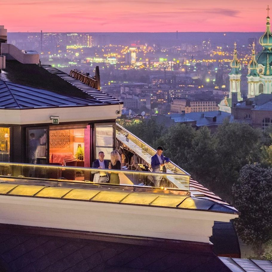 Руфтопи й панорамні види: заклади Києва для вечері з видом на місто