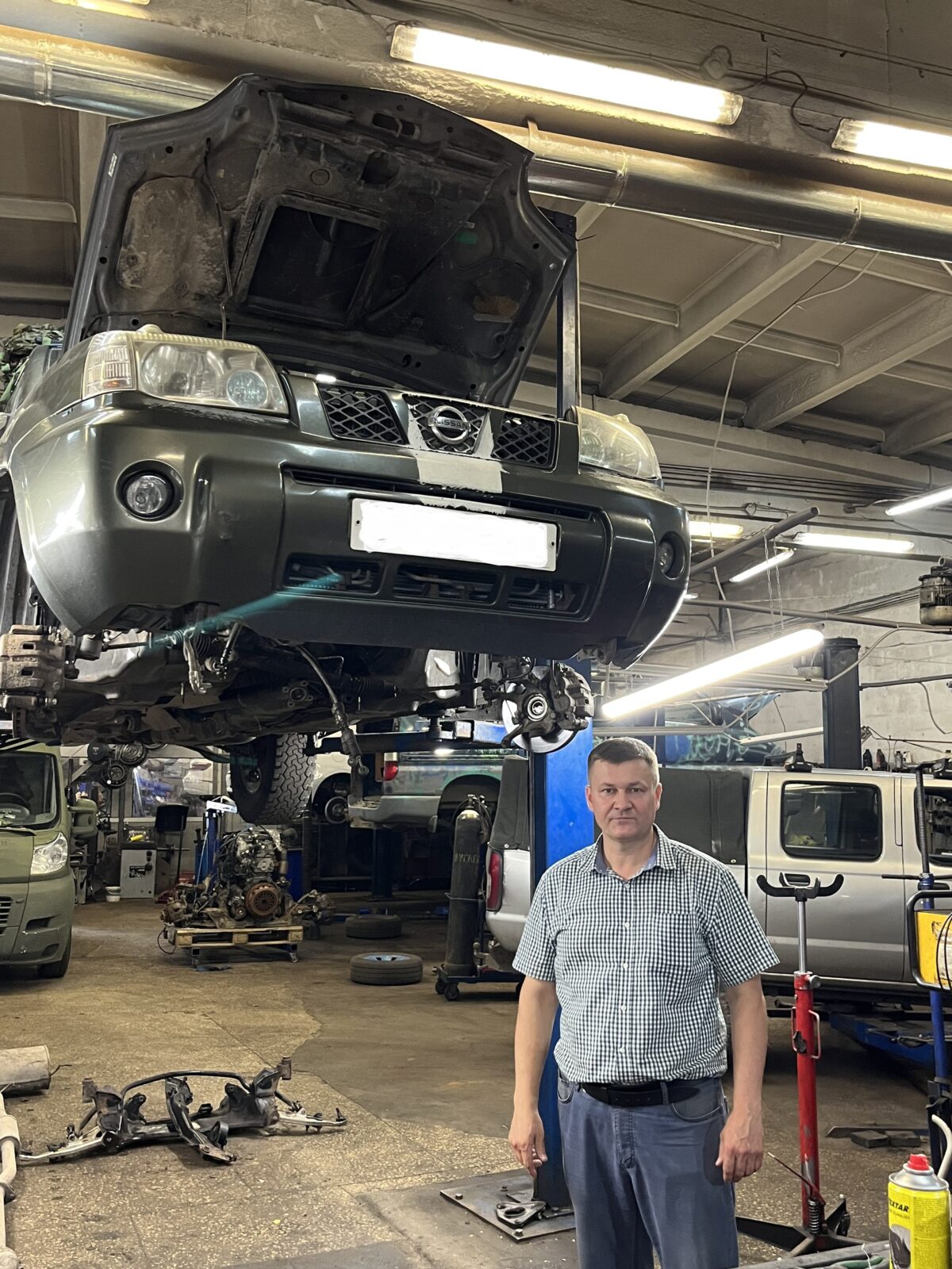 Руслан Кулагін власник СТО де ремонтують авто для ЗСУ