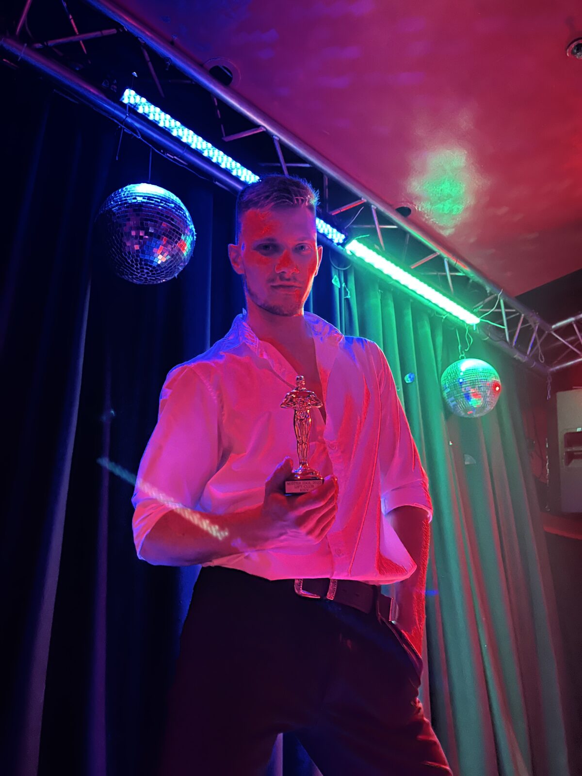Конкурс краси «Mr.Idol» в ЛГБТК+-клубі 