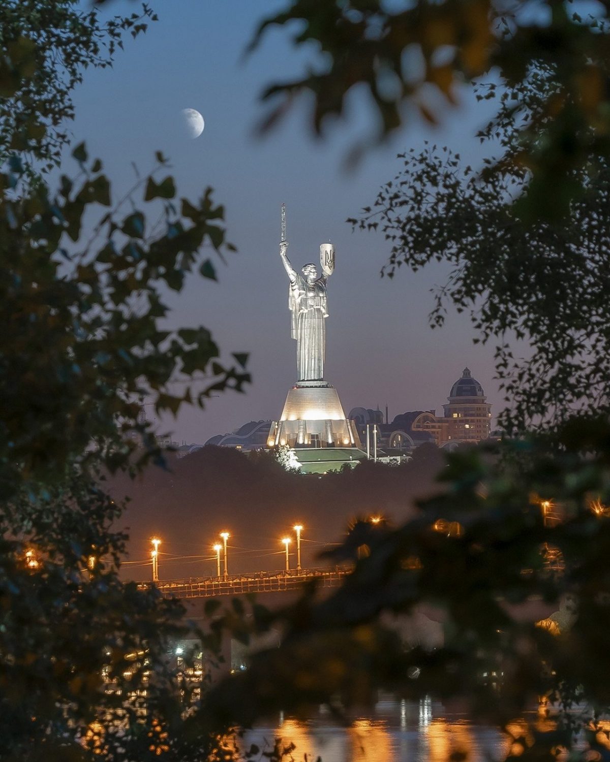 Дивіться, якими були вечори тижня в Україні: дозор ТРо, літвечір Кідрука, межа ночі й дня у Пирогові