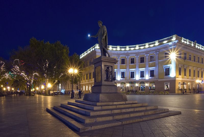 Приморський бульвар